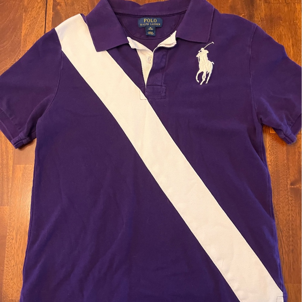 Polo brand boys polo shirt w/large logo. Size XL (18-20)